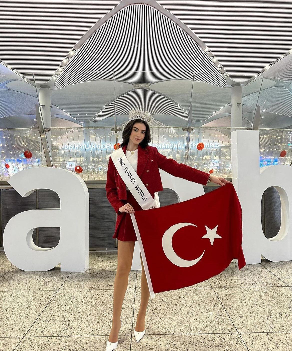 Türkiye birincisi dünya güzeli olma yolunda