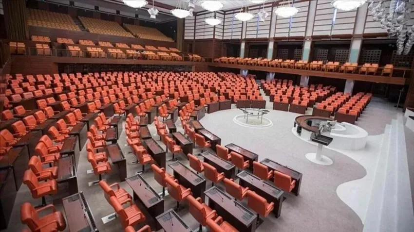 AK Parti’nin Meclis’teki vekil sayısı düştü!