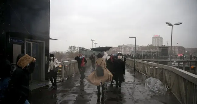 Meteoroloji yeni haritayı saat saat paylaştı! Bu bölgelerde kuvvetli yağış bekleniyor