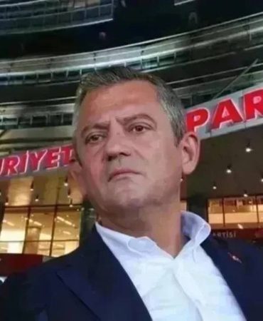 ÖZGÜR ÖZEL ŞEHİT AİLELERİNİN RIZASI OLMADAN ADIM ATMAYIZ 1