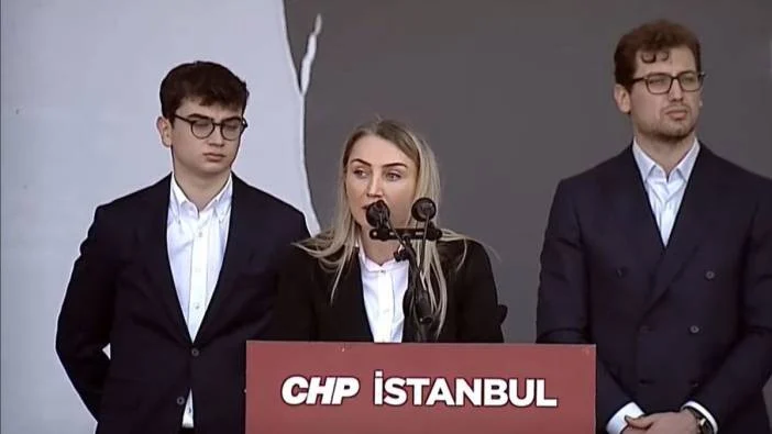 İMAMOĞLU’NA ÖZGÜRLÜK MİTİNGİ: DİLEK İMAMOĞLU ÇOCUKLARIYLA KÜRSÜDE, DUYGUSAL MESAJLAR VERDİ