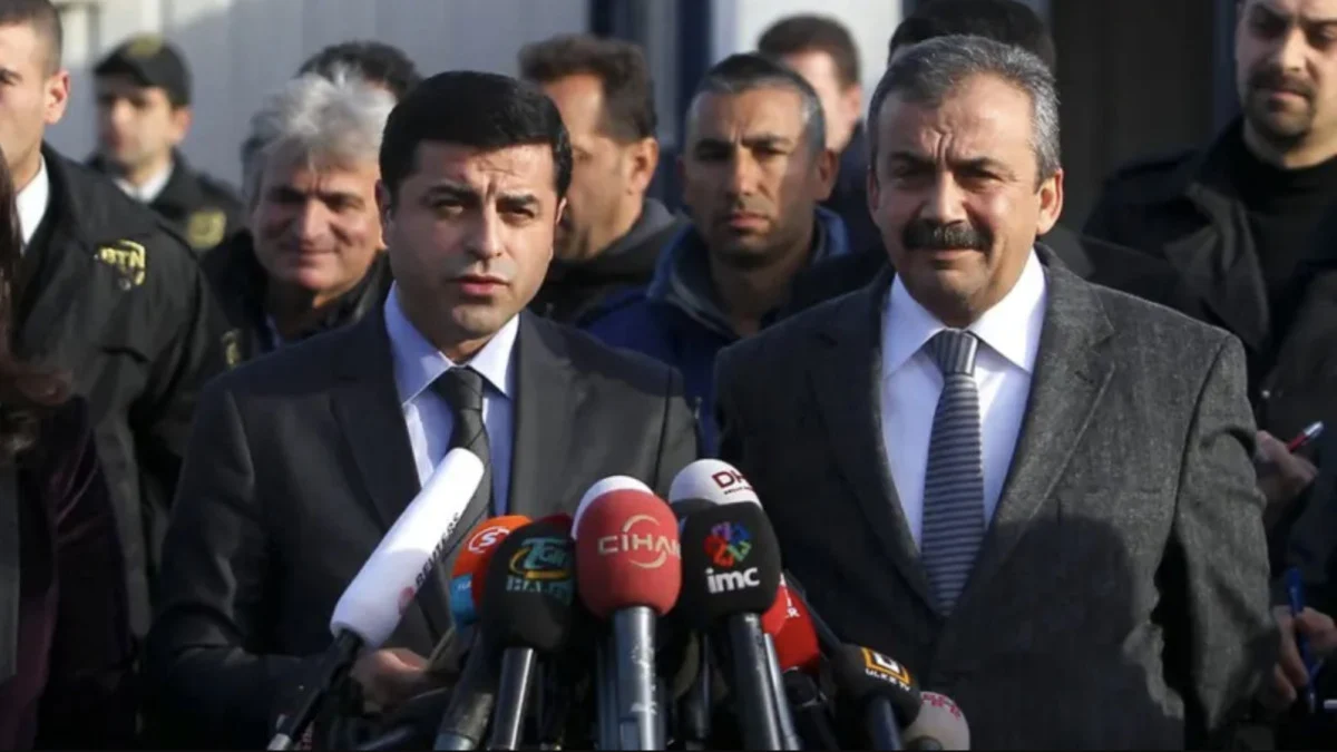 DEMİRTAŞ’TAN YOĞUN BAKIMDAKİ SIRRI SÜREYYA ÖNDER’E MEKTUP