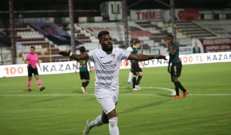 AARON BOUPENDZA HAYATINI KAYBETTİ
