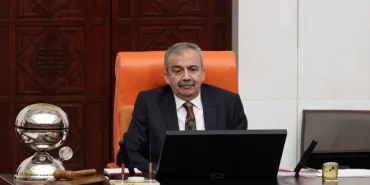 Sirri-Sureyya-Onde-660x330