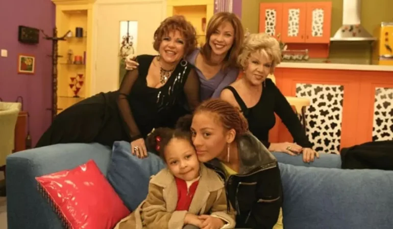 DEFNE JOY FOSTER YAPAY ZEKAYLA YENİDEN HAYAT BULUYOR!