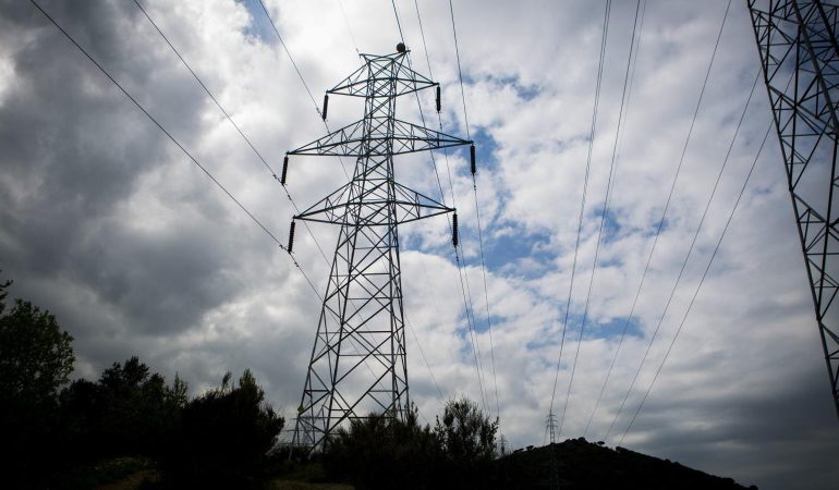 AVRUPA ELEKTRİK KRİZİYLE SARSILDI