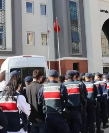 683038a4304a2_artvin-merkezli-urfa-dahil-5-ilde-operasyon-25-tutuklama