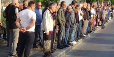 IZMIR’DE-23-BIN-ISCI-GREVE-CIKTI-OTOBUS_738459_218041