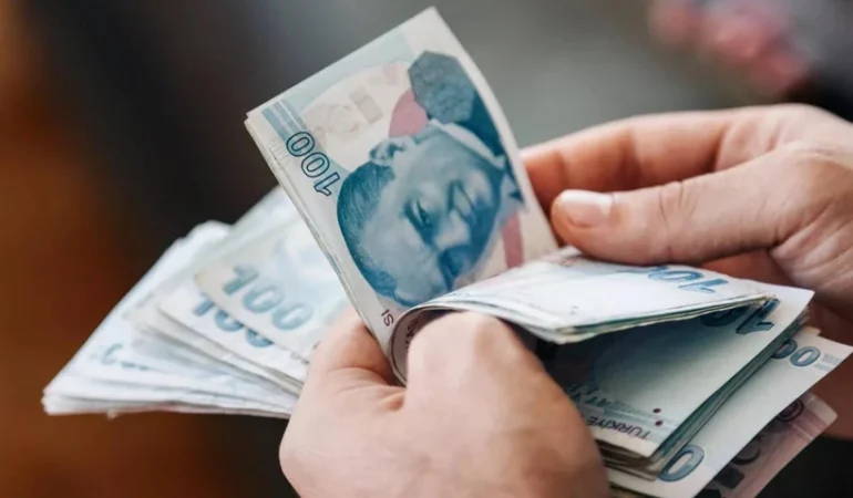 EMEKLİYE MÜJDE, ASGARİ ÜCRETLİYE HAYAL KIRIKLIĞI!