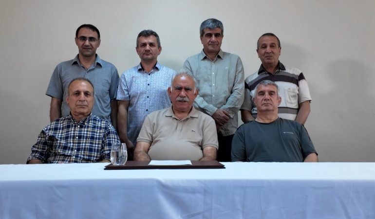 Öcalan’dan PKK’ya Tarihi Çağrı: Silahları Bırakın, Demokrasiye Katılın