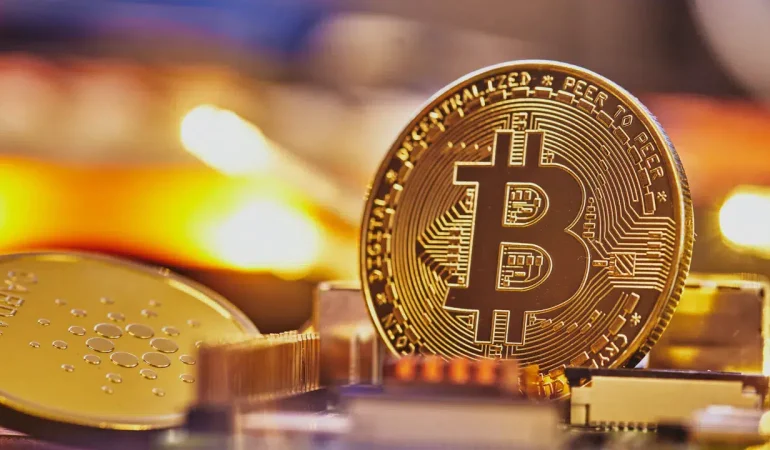Bitcoin 122 Bin Doları Geçti! Tüm Zamanların En Yüksek Seviyesi Görüldü