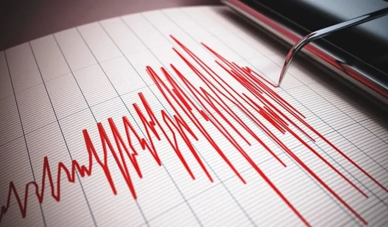 İSTANBUL SİLİVRİ AÇIKLARINDA 3,8 BÜYÜKLÜĞÜNDE DEPREM