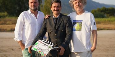 “Bak Postacı Geliyor” Setinden İlk Kareler Geldi