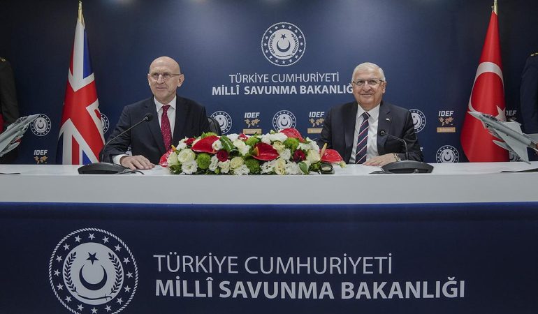 Türkiye ve İngiltere Arasında Eurofighter Typhoon Mutabakatı İmzalandı