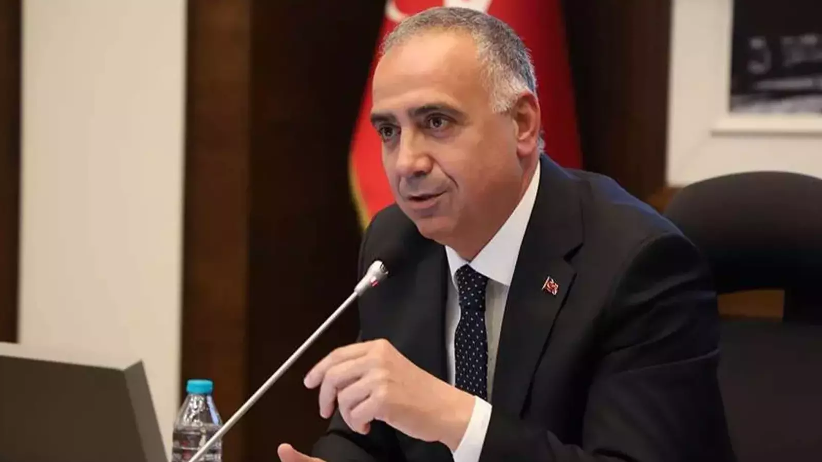 CHP’Lİ BAŞKANVEKİLİ AHMET ŞAHİN GÖZALTINDA