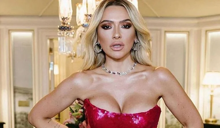 HADİSE’DEN SAHNEDE DUŞ ŞOVU!