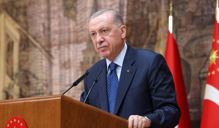 ABDULKADİR SELVİ’DEN ERDOĞAN’A DİKKAT ÇEKEN ÇAĞRI!