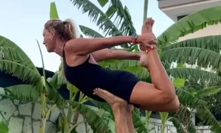 Pınar Altuğ’dan yoga paylaşımı: Cevabı gündem oldu