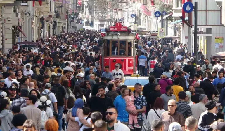 TÜİK Açıkladı: İşte 2025’in İlk Yarısında Türkiye’nin Nüfus Tablosu