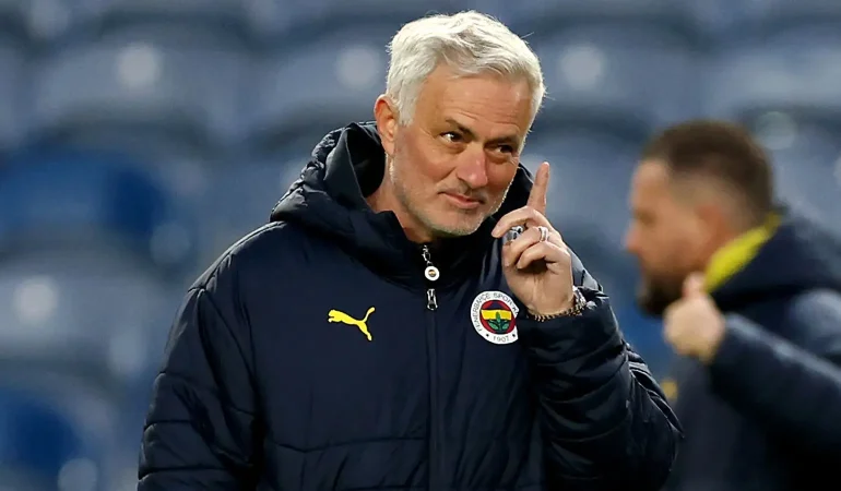 Mourinho: Avrupa Ligi’nde Finale Kadar Gidebiliriz”