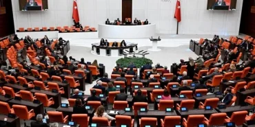 650x344-son-dakika-mecliste-terorsuz-turkiye-mesaisi-ilk-toplanti-bugun-1754374866824