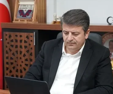 660x310-bakanlik-duyurdu-adiyaman-belediye-baskani-abdurrahman-tutdere-goreve-iade-edildi-1754397626184