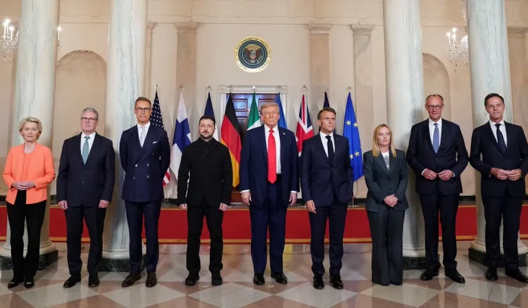 Trump rahat, Avrupa liderleri gergin! Tarihi anlar Beyaz Saray’dan paylaşıldı