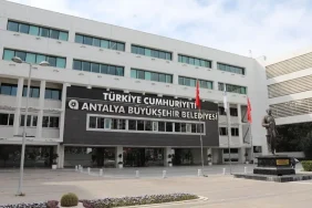 antalya-buyuksehir-belediyesi-ne-yeni-operasyon-17-kisi-gozaltina-alindi
