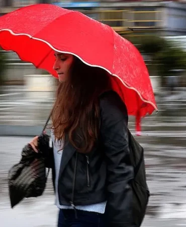 asiri-sicak-oncesi-saganak-ve-firtina-alarmi-meteorolojiden-18-il-icin-sari-ve-turunc-3231687_202507040718_1