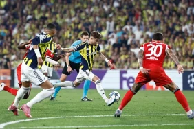 fenerbahce-benfica-2_1755724603_09Lx2N