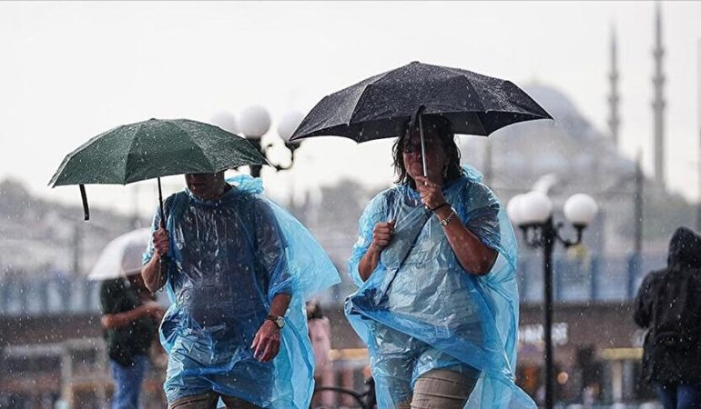 BUGÜNÜN HAVA DURUMU: İSTANBUL’A SAĞANAK GELİYOR