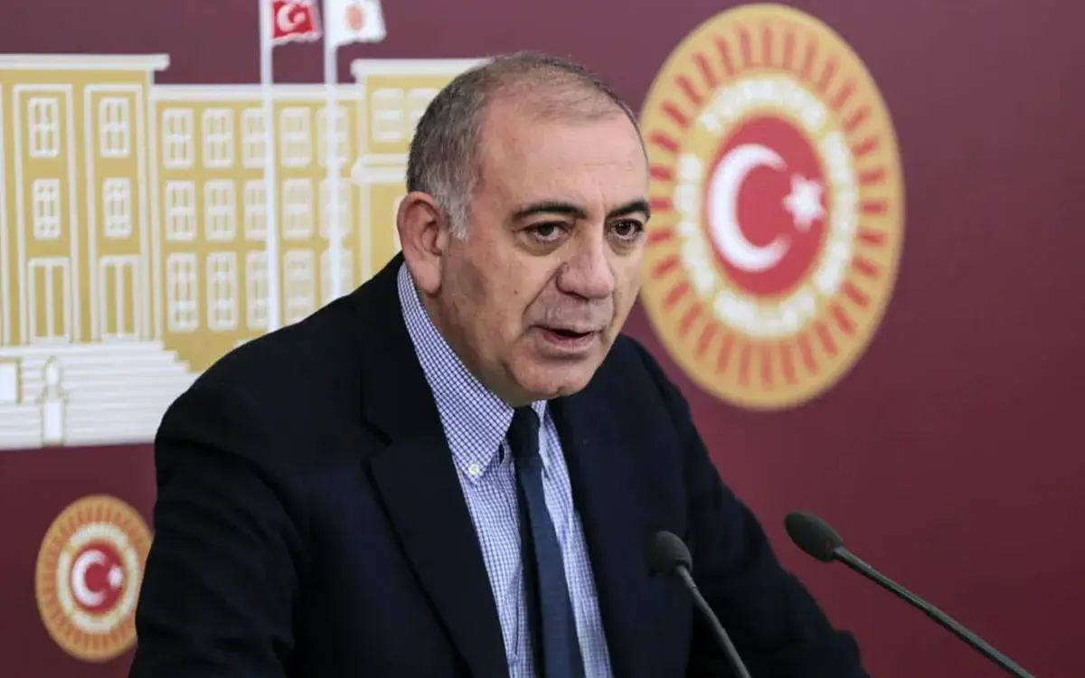 Gürsel Tekin CHP İstanbul İl Başkanlığı’nda: Gerginlik tırmandı