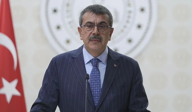 Yusuf Tekin’den Zorunlu Bağış Açıklaması: “Velilerden Ücret Alınmasını İstemiyoruz”