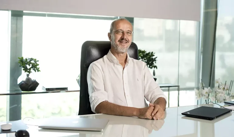 Flash Haber TV İhalesi Öncesi Heyecan Arttı: Murat Saygı Kanalı Gezdi