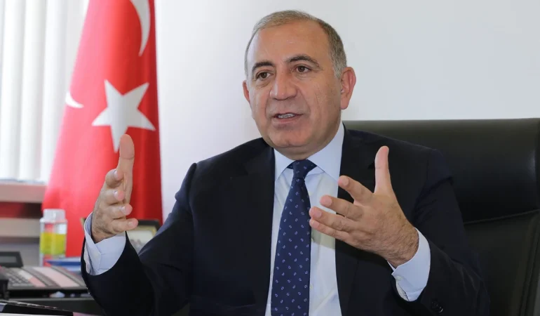 Gürsel Tekin’den Gündem Hamlesi: Kayyum Heyetiyle İlk Video