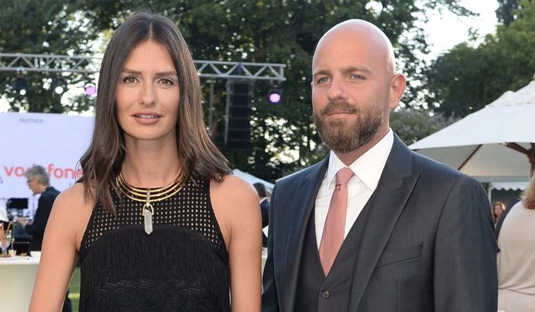 Yasemin ve İzzet Özilhan Boşanıyor mu? Ece Erken Açıkladı