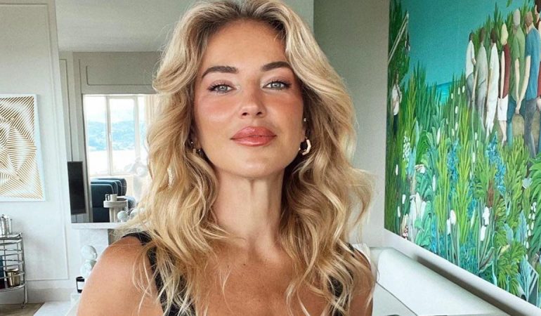 Burcu Esmersoy kocasını çıplak ifşaladı! Yatak odasından selfie çekti
