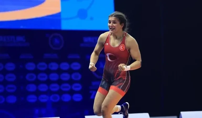Nesrin Baş, Dünya Güreş Şampiyonası’nda Gümüş Madalya Kazandı