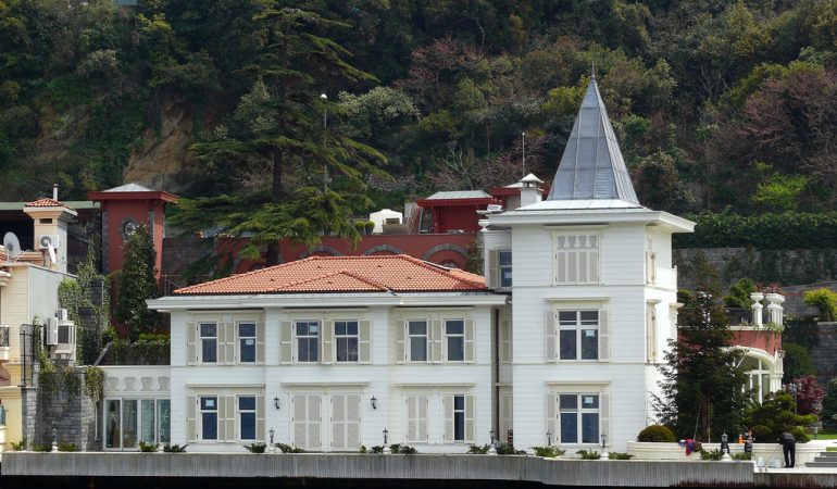 Boğaz Manzaralı Yalıda Sosyetik Doğum Günü