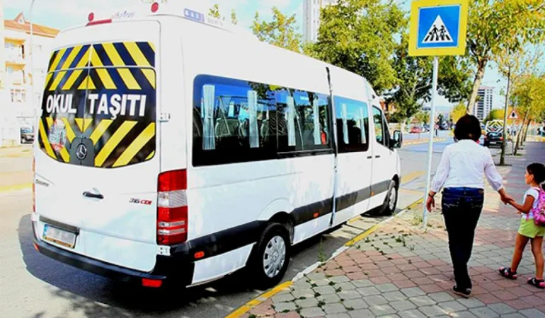 Okul Servisleri İçin Yeni Karar: İç ve Dış Kamera Zorunlu Hale Getirildi