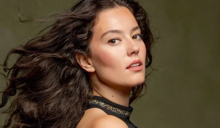 Pelin Akil’in Yeni Aşkı Ortaya Çıktı! Menajeri Eser Küçükerol ile Mi?