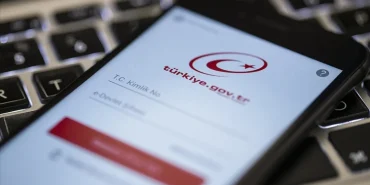 3781-gulsen-kimdir-hayati-kariyeri-sarkilari-ve-ozel-yasami