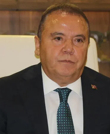 3781-gulsen-kimdir-hayati-kariyeri-sarkilari-ve-ozel-yasami