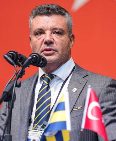 3781-gulsen-kimdir-hayati-kariyeri-sarkilari-ve-ozel-yasami