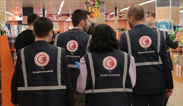 Ticaret Bakanlığı’ndan Fahiş Fiyat ve Stokçuluk Denetimleri: 2 Milyar TL’yi Aşan Ceza