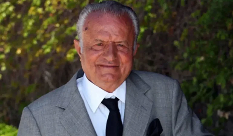 “Türk Modasının Öncüsü Zeki Başeskioğlu Hayatını Kaybetti”