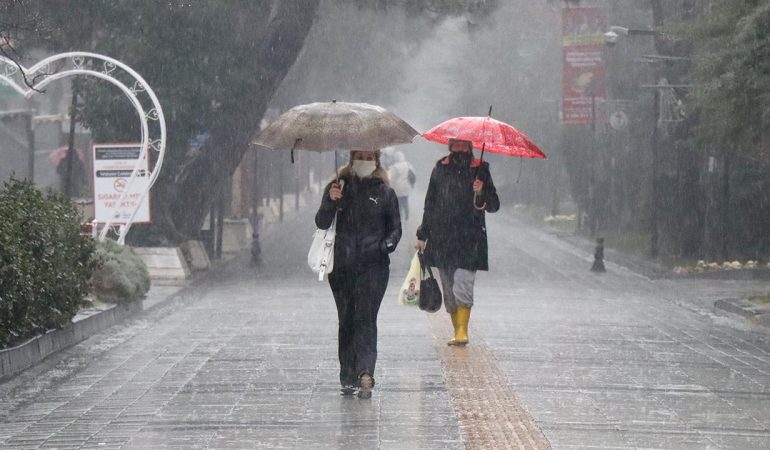 Meteoroloji Uyardı: Muğla ve Batı Kesimlerine Aşırı Yağış Geliyor