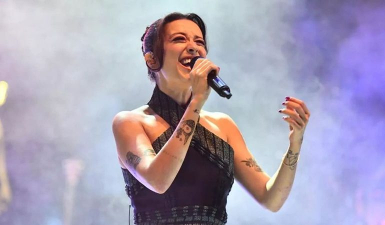 Melike Şahin Grammy Yolcusu: “Akkor” Albümüyle Dünya Sahnesinde