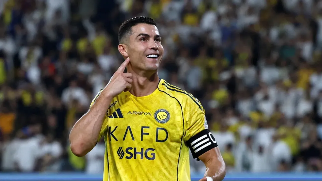 Cristiano Ronaldo Tarihe Geçti: 1.4 Milyar Dolarlık Servetiyle Futbol Dünyasının İlk Milyarderi