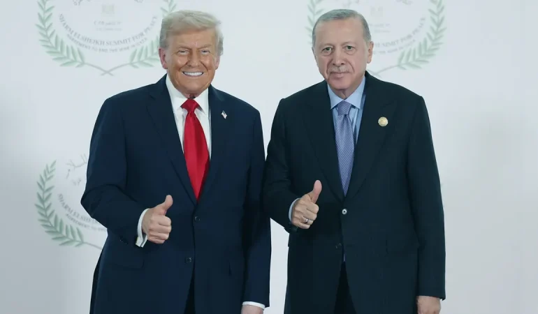 Trump’tan Erdoğan’a Övgü: Rusya-Ukrayna Savaşının Sona Ermesinde Kilit Rol Oynayabilir